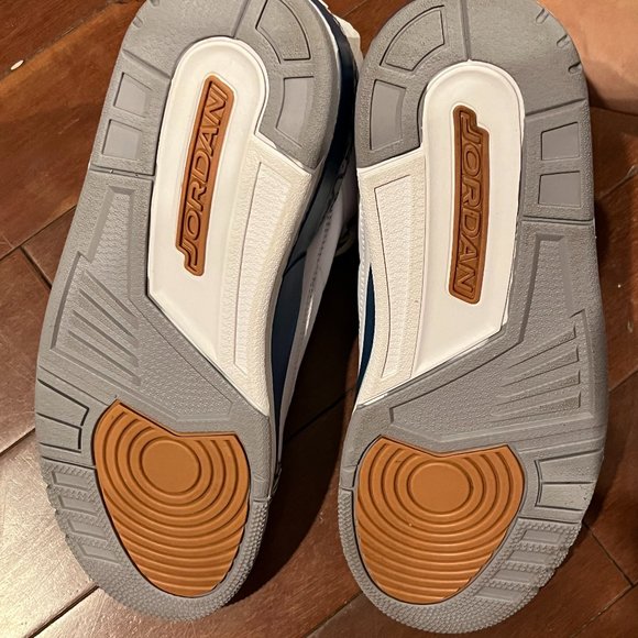 Air Jordan 3 Retro Wizards - Picture 8 of 9